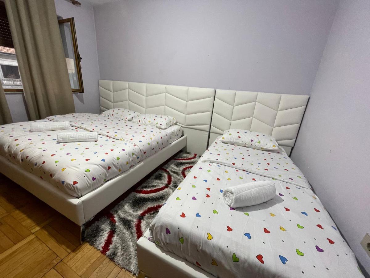 Main Square Tirana Apartment מראה חיצוני תמונה