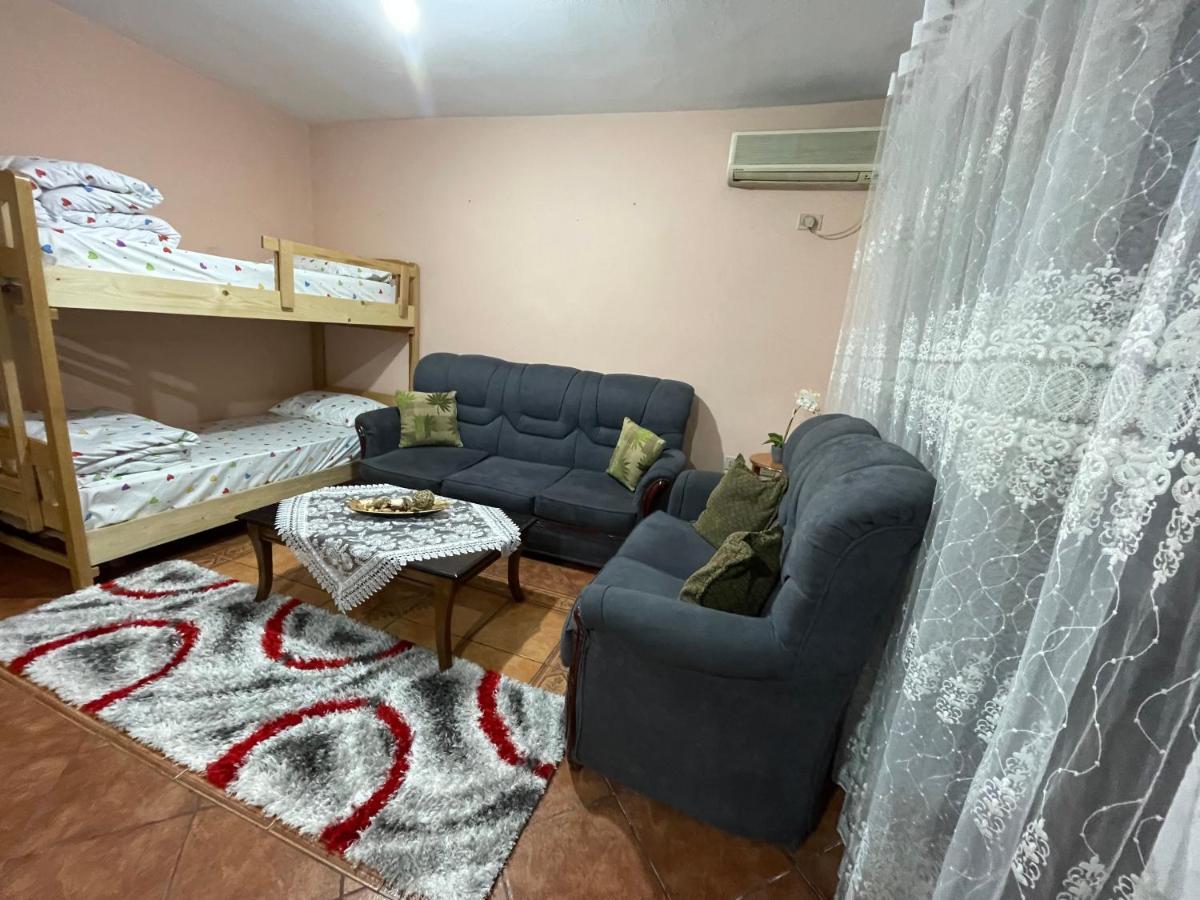 Main Square Tirana Apartment מראה חיצוני תמונה